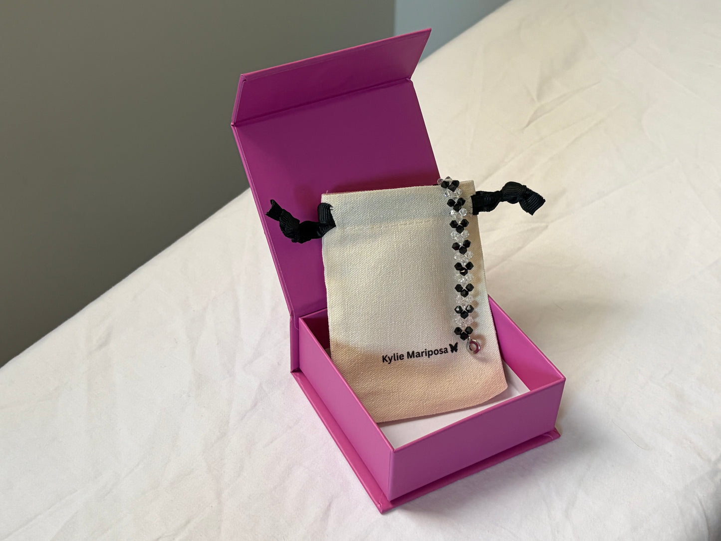 V Bracelet — Bossanova